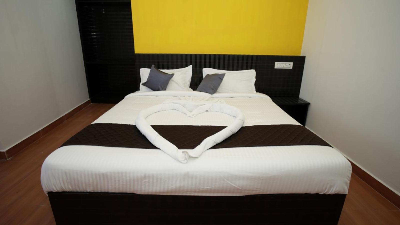 Hashtag Hive Hotel Puducherry Buitenkant foto